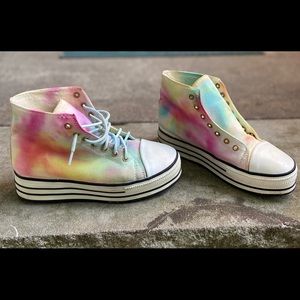 Tie dye BDG. urban outfitter platform sneakers